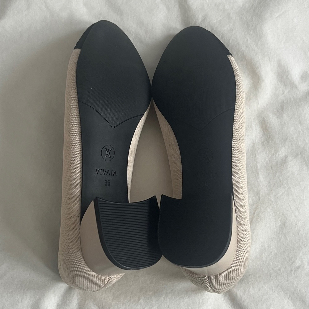 Vivaia Julie Black White Heels - Picture 9 of 10